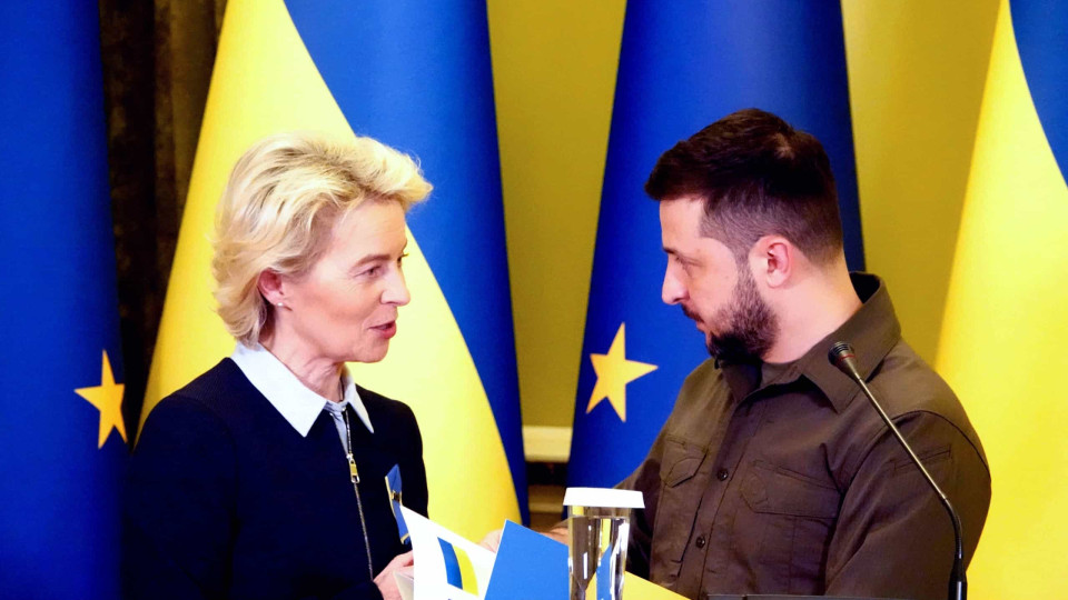 Zelensky apela a von der Leyen para "reforçar a unidade" da UE