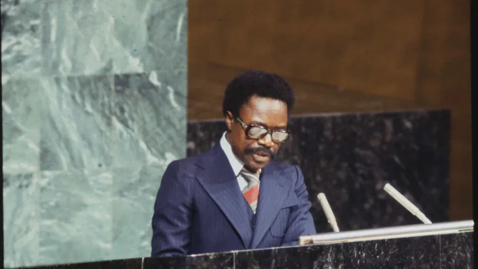 Filha do ex-presidente gabonês Omar Bongo absolvida em Paris