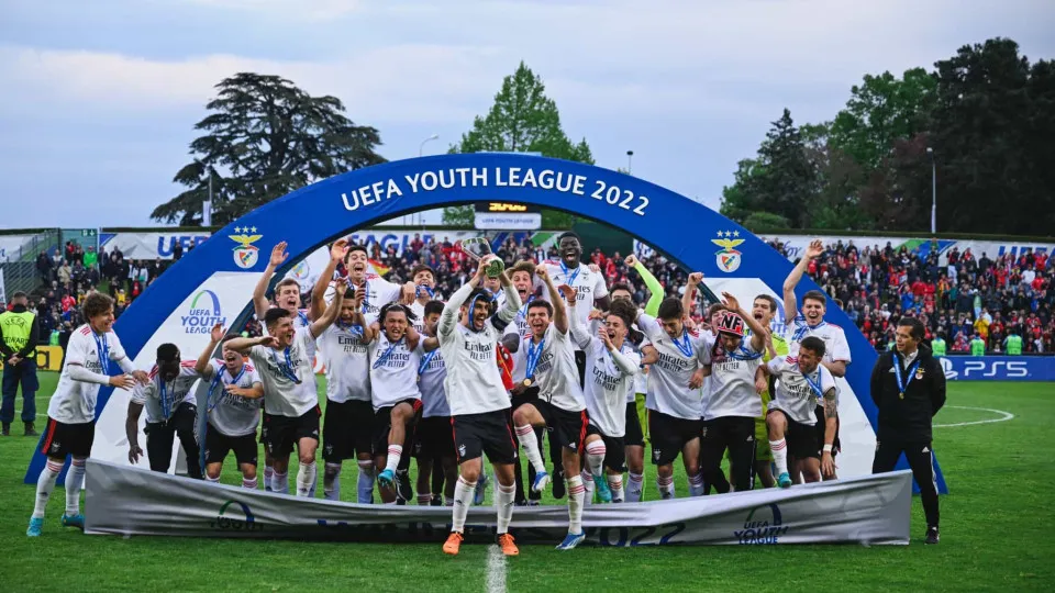 Vingança serve-se com goleada. Benfica vence Youth League pela 1.ª vez