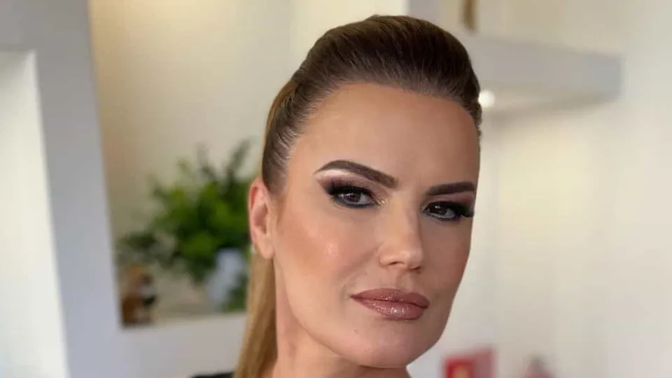 Elma Aveiro 