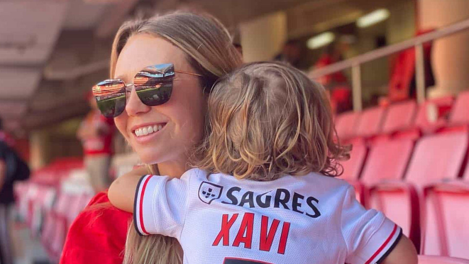 Filho de Sofia Arruda no Estádio da Luz. "Alguém veio ao trabalho do pai"