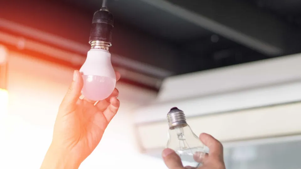 Trocar a iluminação: Cinco vantagens das lâmpadas LED