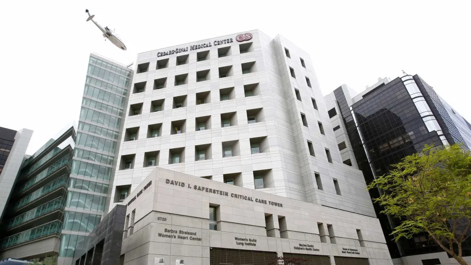 Homem processa hospital de Los Angeles por racismo