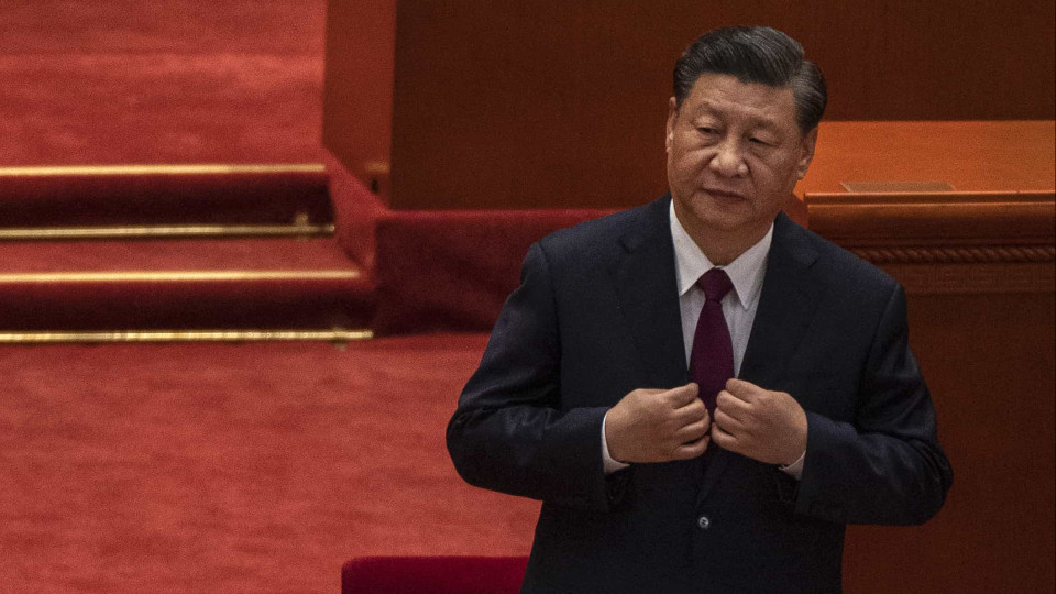 Xi Jinping prevê visita oficial a França a 6 e 7 de maio