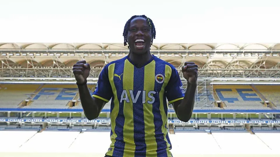 Bruma pede tempo para Jorge Jesus: "Mundialmente conhecido..."