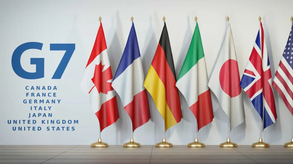 G7 alerta para uso das frotas fantasma para contornar sanções
