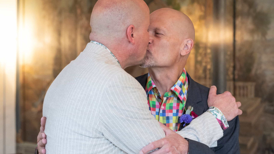 Primeiro casal homossexual casa-se na Suíça