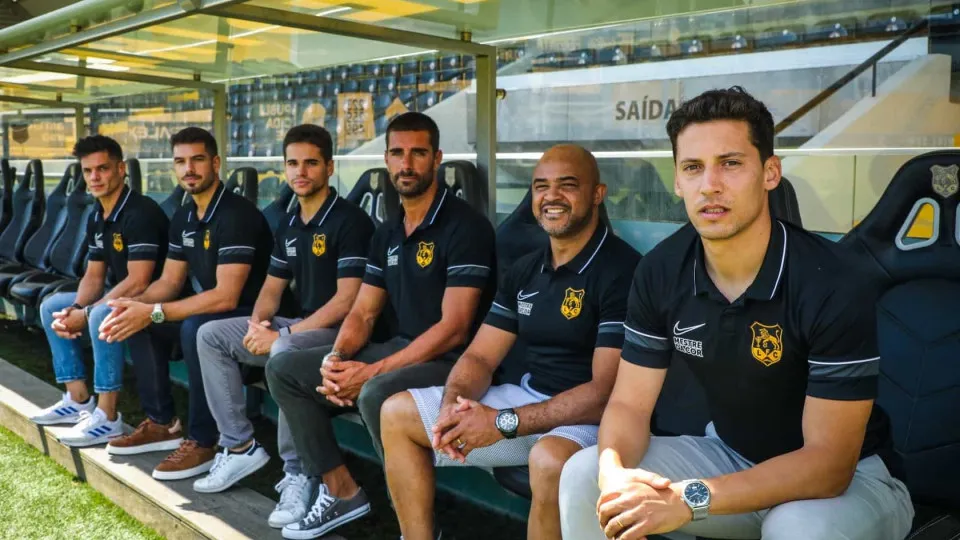 Lusitânia de Lourosa apresenta equipa técnica para 'atacar' subida