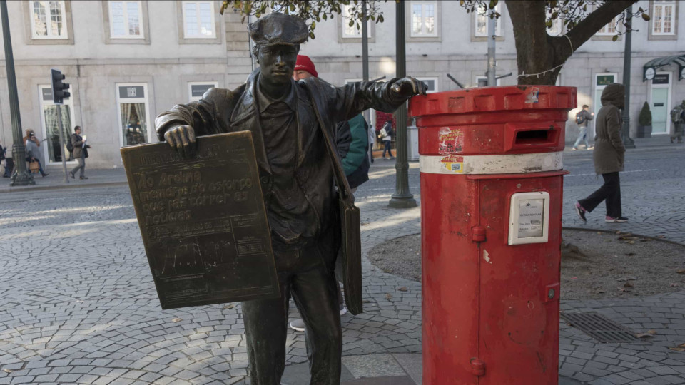 Obras da nova linha de metro no Porto obrigam a remover estátua do Ardina