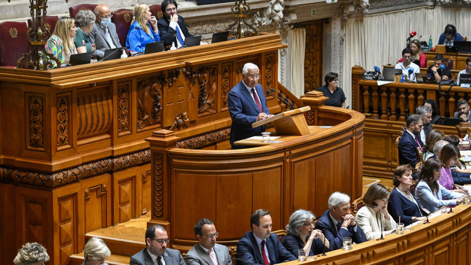 PS entrega em janeiro nova proposta sobre modelo de debates com o PM