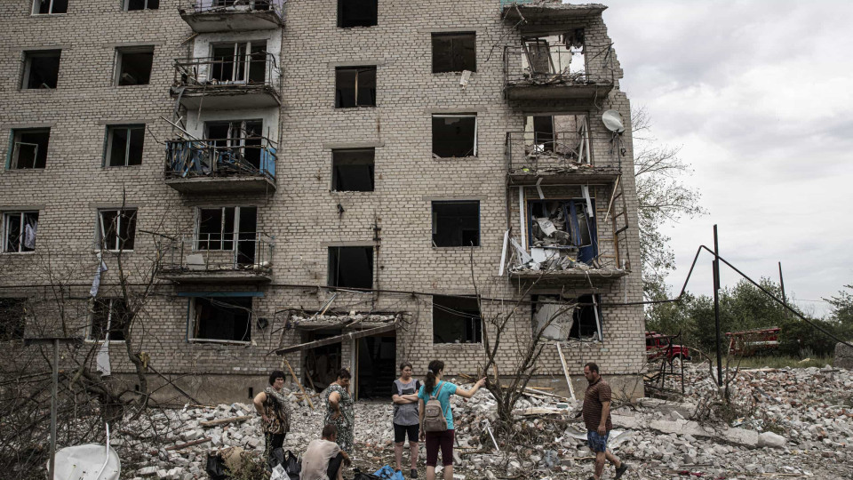 Quatro mortos em ataques russos em Donetsk
