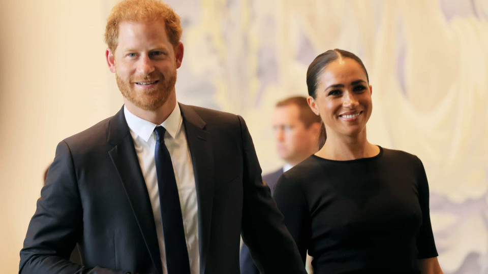 Revelado o postal de Natal do príncipe Harry e de Meghan Markle