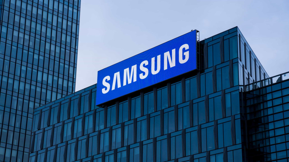 Samsung regista queda de 23,5% nos lucros líquidos no terceiro trimestre