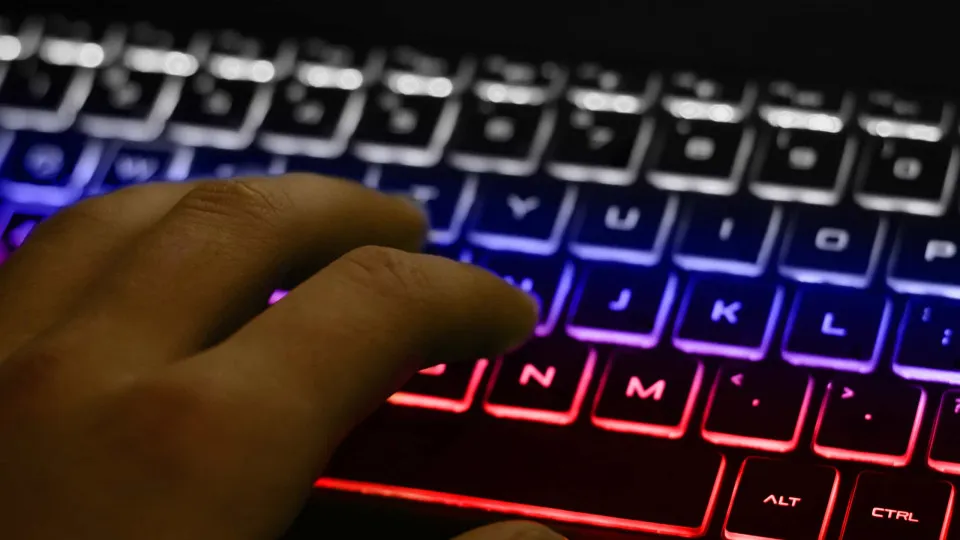 Itália deteta ciberataques contra governo para obter dados de chineses Itália deteta ciberataques contra governo para obter dados de chineses
