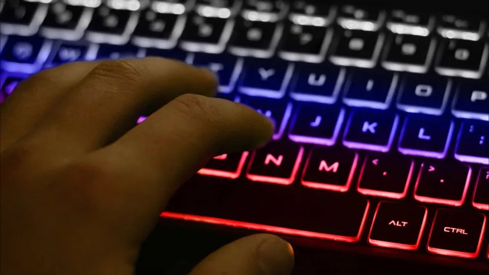 Rússia rejeitou acusações sobre novos ataques informáticos na Europa