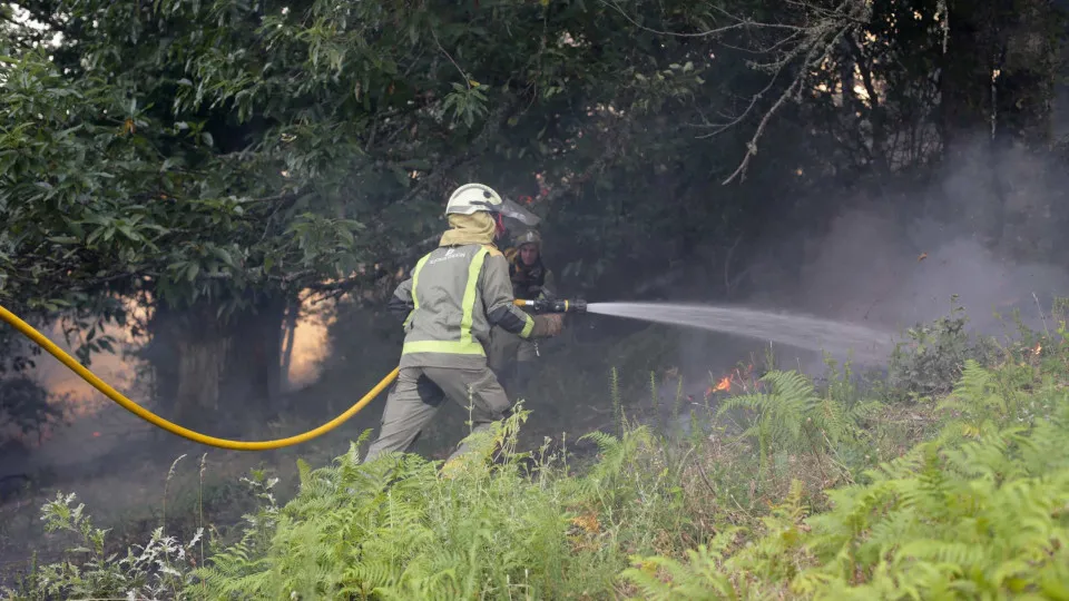 Novo incêndio em Saragoça obriga à evacuação de quatro cidades