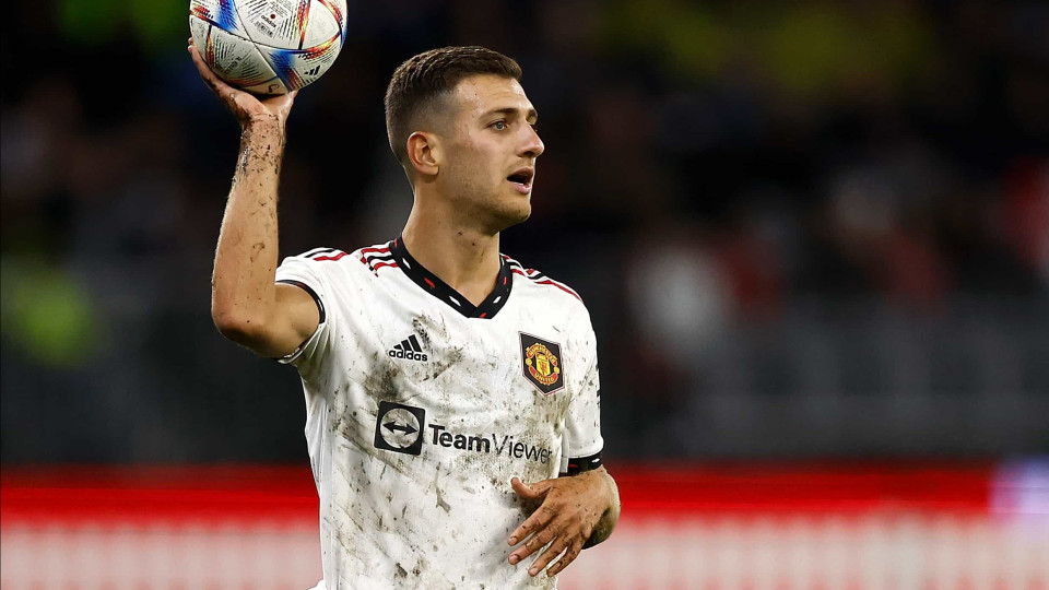 Diogo Dalot entusiasmado para a nova época: "Há uma energia nova"