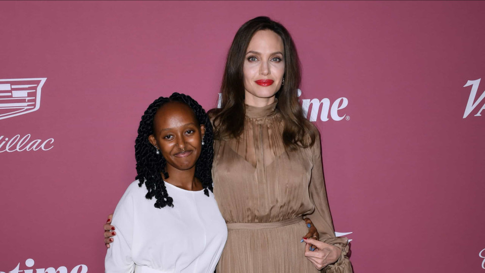 Filha de Angelina Jolie entra para a universidade: "É uma honra"