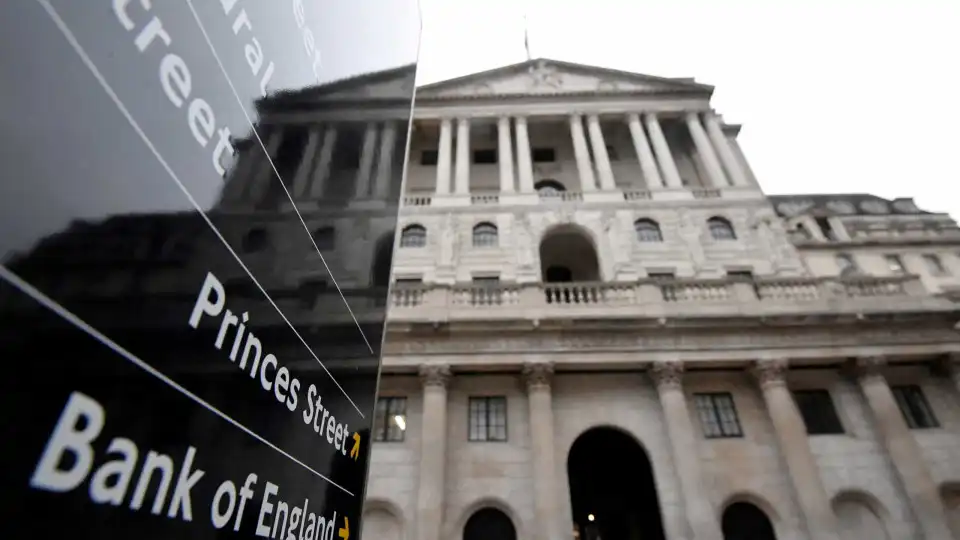 Banco de Inglaterra mantém taxas diretoras nos 5%