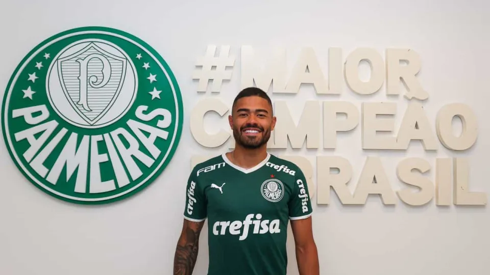 Oficial: Bruno Tabata oficializado como reforço do Palmeiras