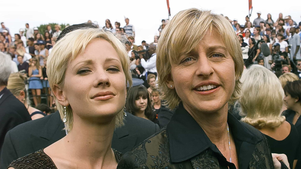 Ellen DeGeneres reage ao grave acidente da ex-namorada Anne Heche