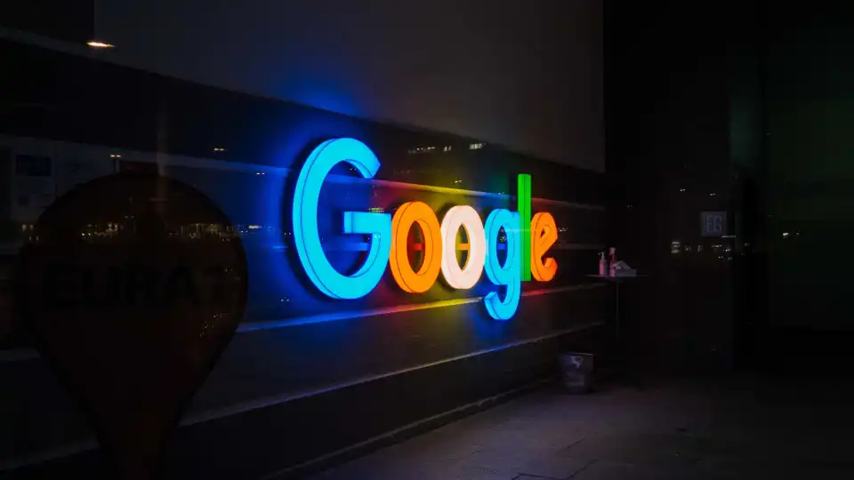 Google considera energia nuclear para 'alimentar' centros de dados