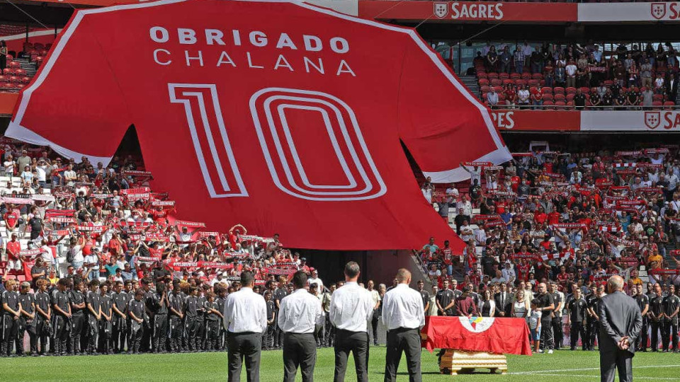 O emocionado último adeus a Fernando Chalana