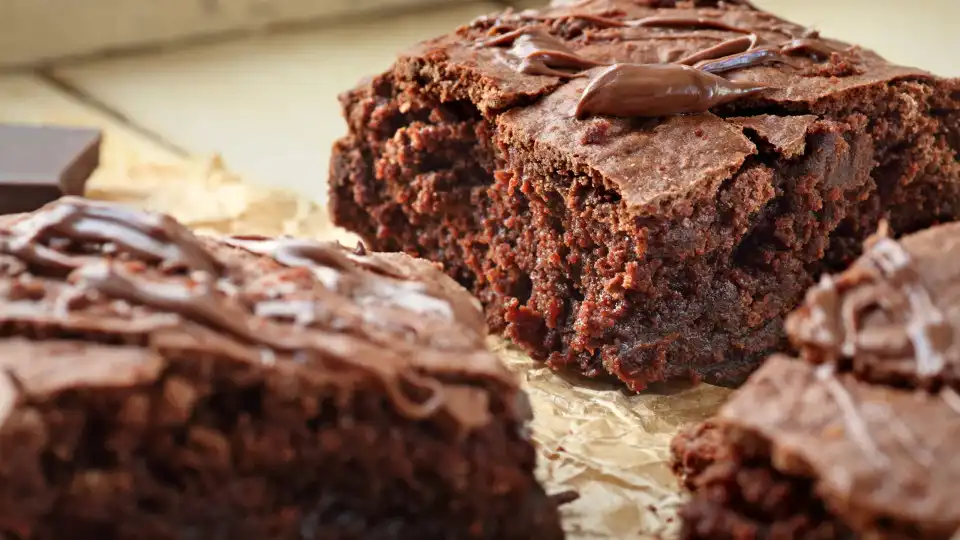 Nem imagina o quão fácil e rápida é esta receita de brownie