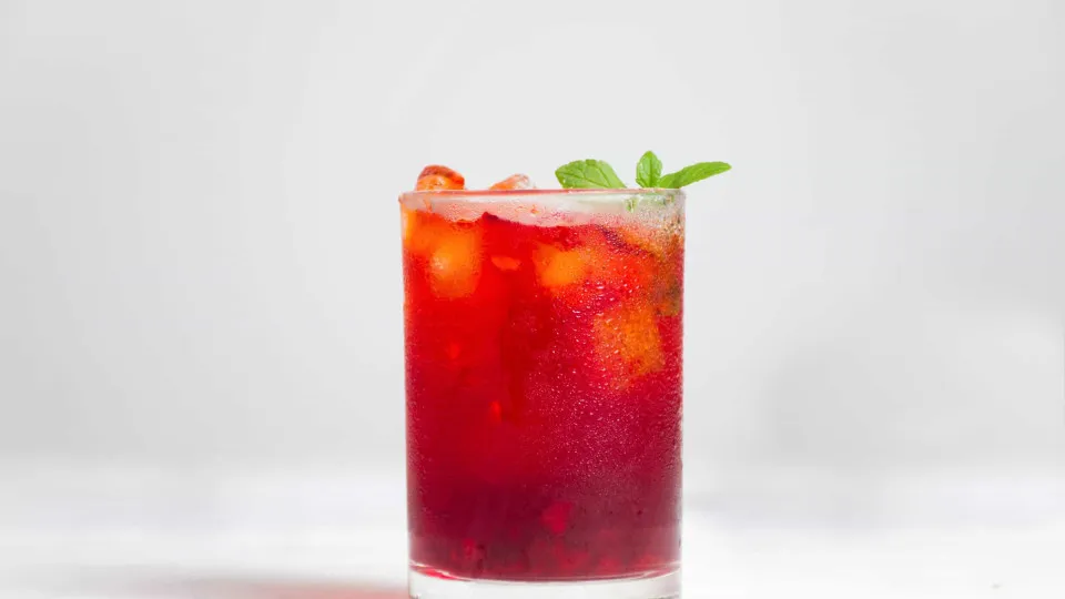 Saiba como fazer o cocktail perfeito para os churrascos com amigos