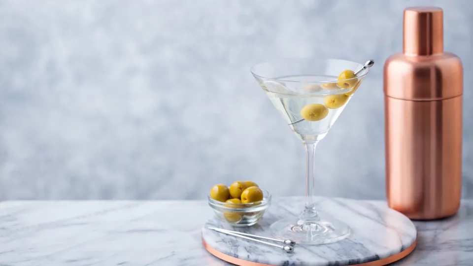 Sete cocktails clássicos, deliciosos e baixos em calorias
