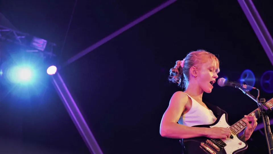 Alice Phoebe Lou volta a Portugal para concerto em nome próprio