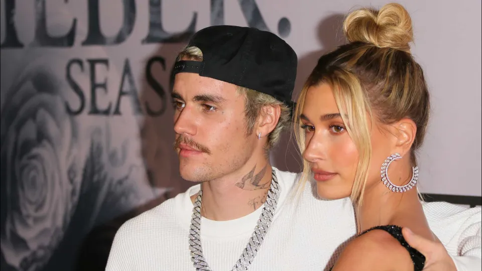 O que se passa com Hailey e Justin Bieber? Pai de modelo pede orações 