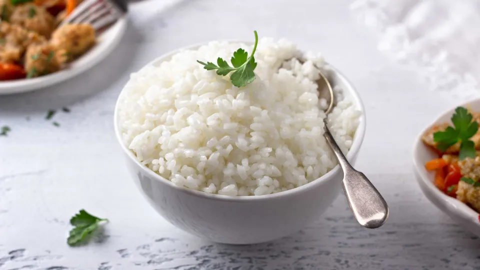 É assim que consegue tornar o arroz mais saudável