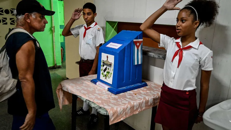 Referendo em Cuba sobre novo código de família com baixa participação