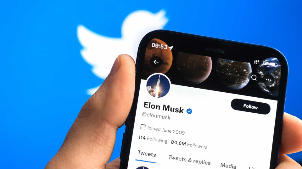 Elon Musk assumiu controlo do Twitter e Bruxelas já deixou um aviso