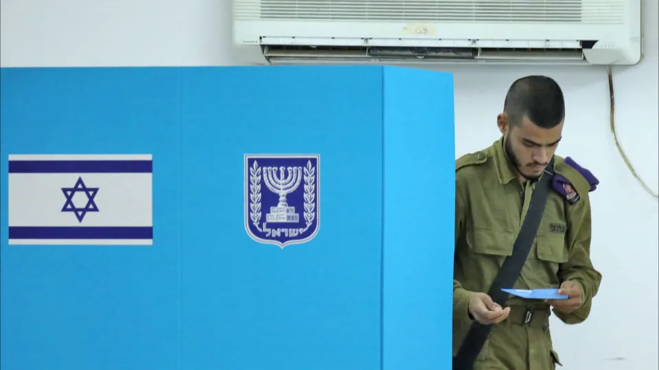 Israel vai a legislativas de outubro. Eis os temas na mira da campanha
