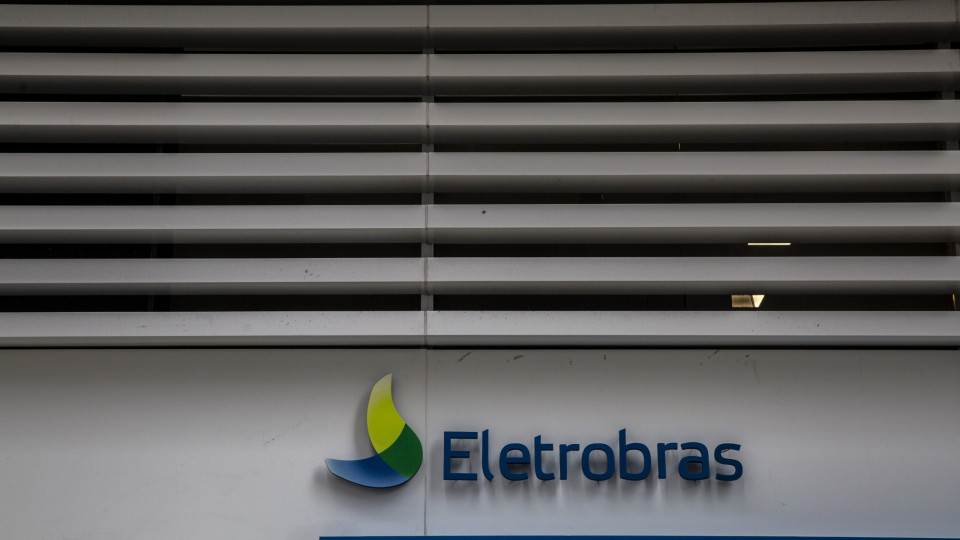 Empresa brasileira de energia Eletrobras reduz lucros em 19% até setembro