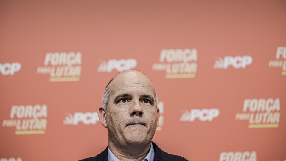 PCP diz que privatização da TAP é crime económico que se pagará caro