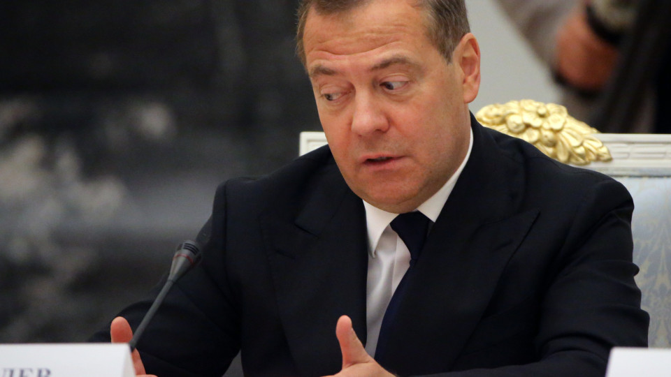 Medvedev acredita que a Ucrânia "vai desaparecer". E diz como