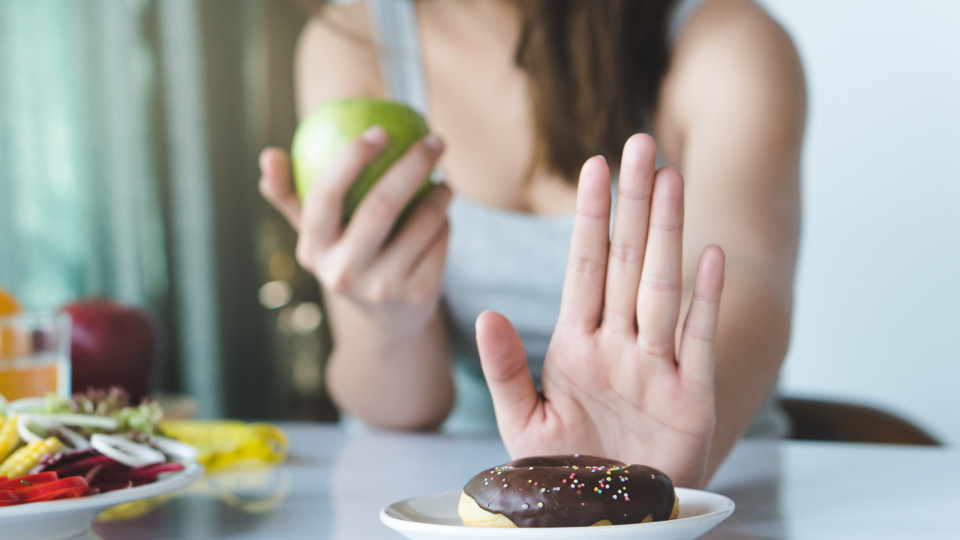 Whole30. A dieta que elimina açúcar e laticínios é mesmo eficaz?
