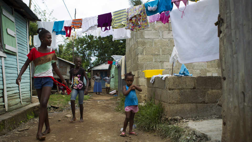 Educação de mais de 100 mil crianças no sul do Haiti está em perigo