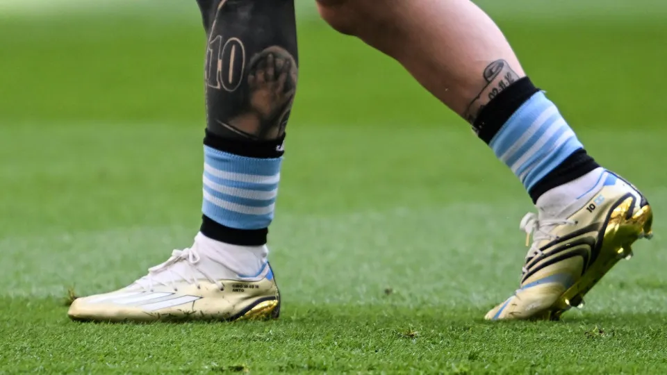 As botas de Messi para o Mundial'2022 que não passaram despercebidas