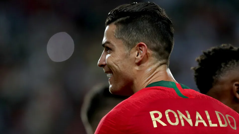 As chuteiras que CR7 vai usar no Mundial já podem ser suas