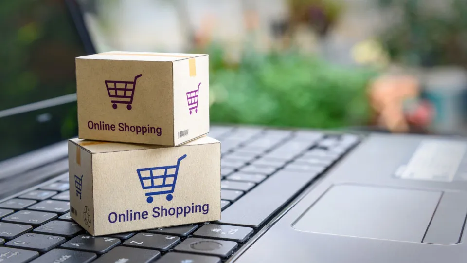 71% dos e-shoppers portugueses consideram que poupam com compras online