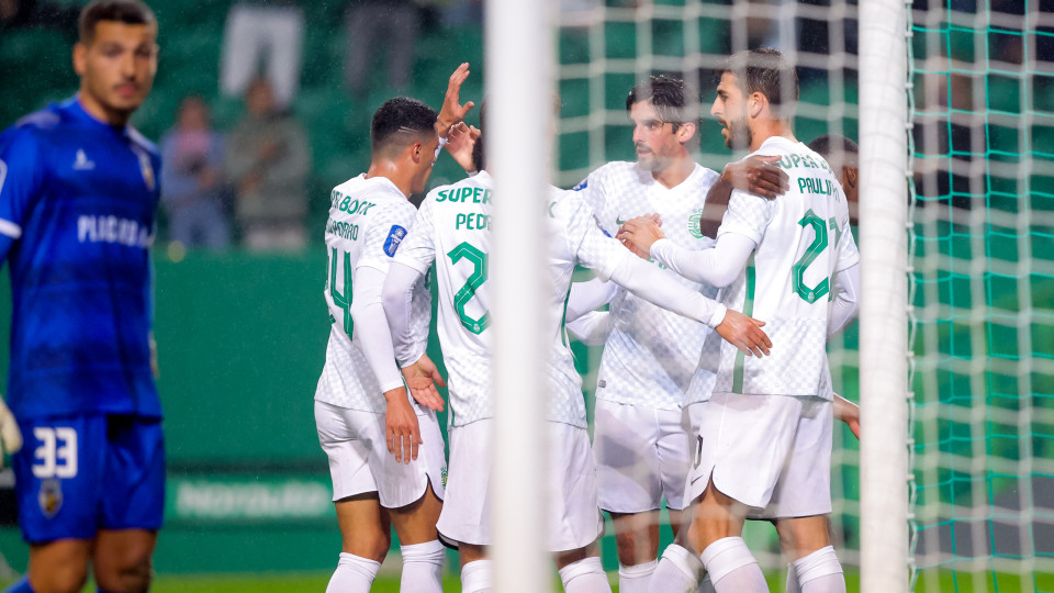 Foi bom descansar. Sporting volta de cara lavada e goleia na Taça da Liga