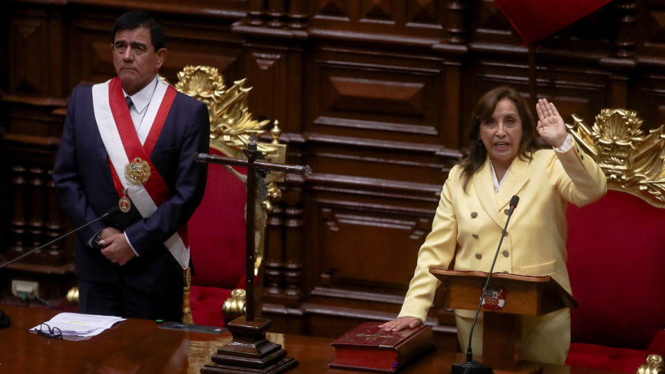 Peru. Boluarte pede antecipação das eleições para dezembro de 2023