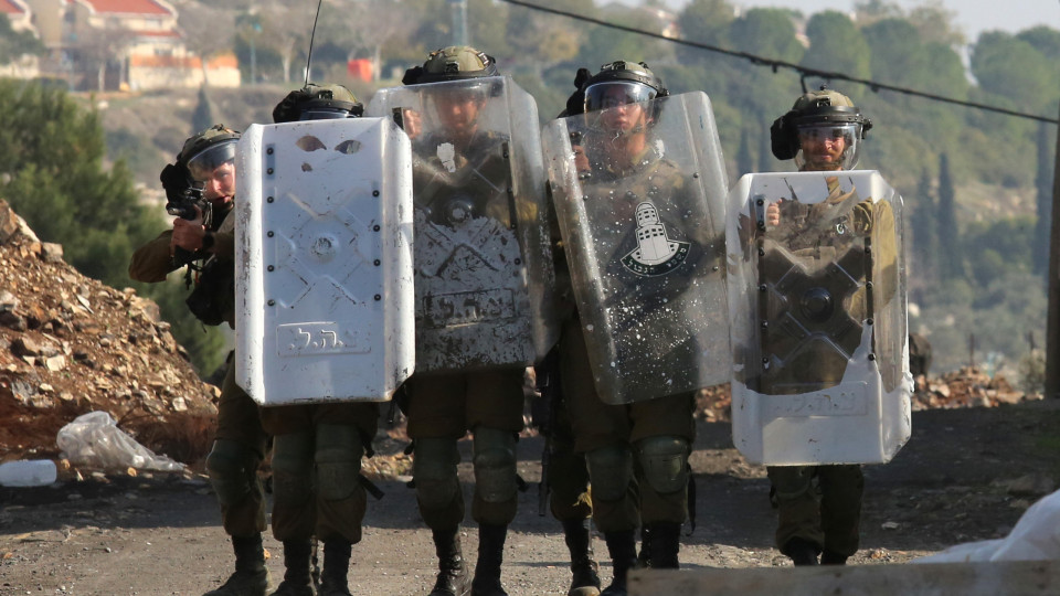 Exército israelita matou a tiro três palestinianos na Cisjordânia