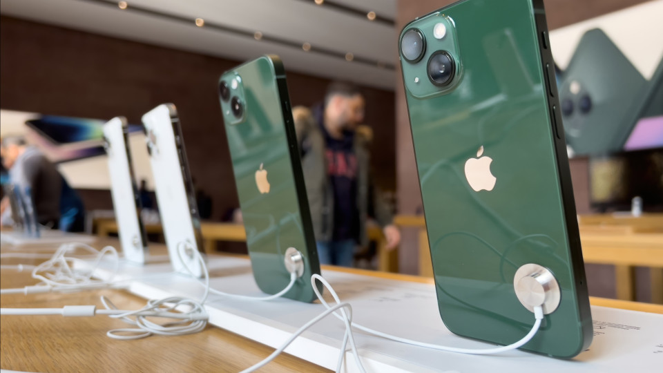 Apple pode ter desistido de produzir modems 5G próprios para o iPhone