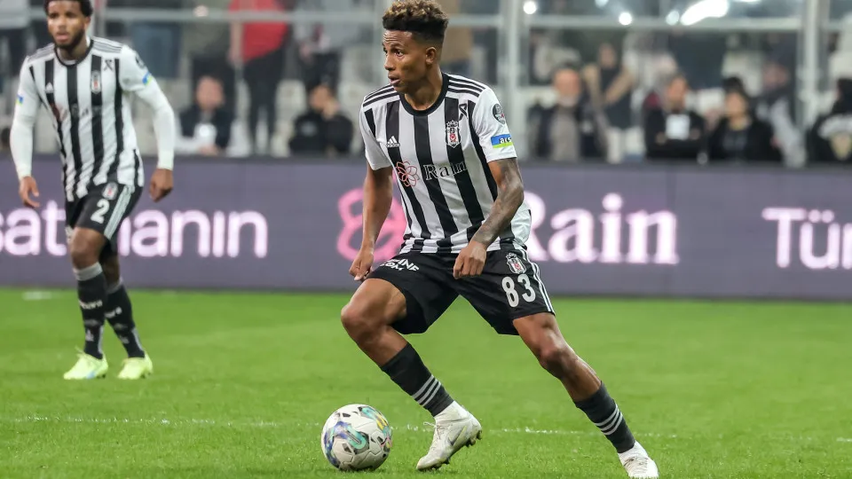 ISTANBUL, TURKEY - OCTOBER 16: Gedson Fernandes of Besiktas during the Turkish Super Lig match between Besiktas and Trapzonspor at Stadion Vodafone Park on October 16, 2022 in Istanbul, Turkey (Photo by Orange Pictures/BSR Agency/Getty Images)