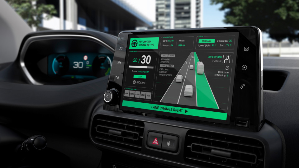 Stellantis adquire empresa para acelerar a condução autónoma